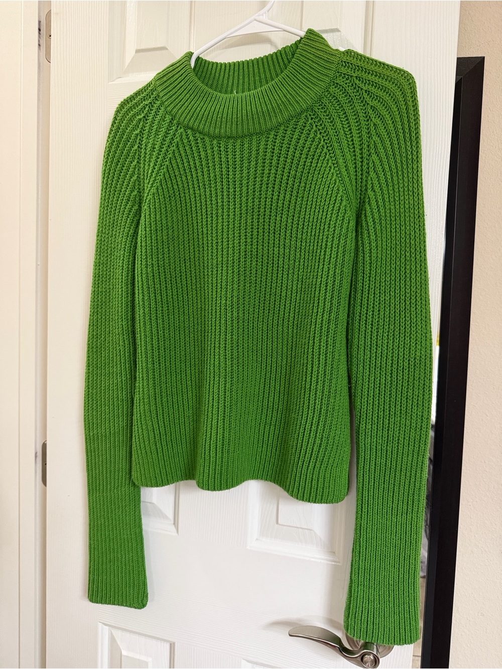 Club Monaco Italian Yarn Sweater. Excellent condition . XS Oversized